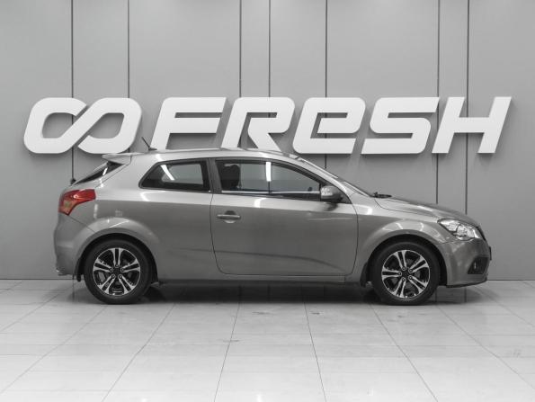 Kia Ceed I Рестайлинг с пробегом 2011 года, цена 730 000 рублей, 237873 км, хэтчбек, Автокод Объявления