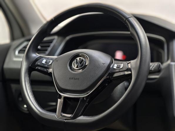 Volkswagen Tiguan II с пробегом 2020 года, цена 2 795 000 рублей, 157915 км, внедорожник, Автокод Объявления