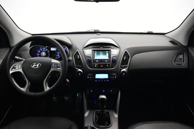 Hyundai ix35 I Рестайлинг с пробегом 2013 года, цена 1 070 000 рублей, 240110 км, внедорожник, Автокод Объявления