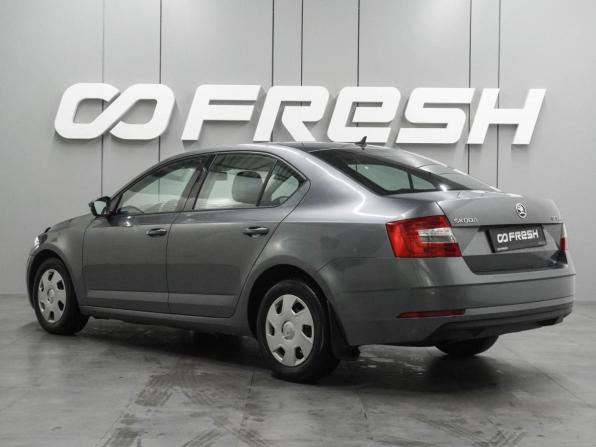 Skoda Octavia III (A7) Рестайлинг с пробегом 2017 года, цена 1 219 000 рублей, 174920 км, лифтбек, Автокод Объявления
