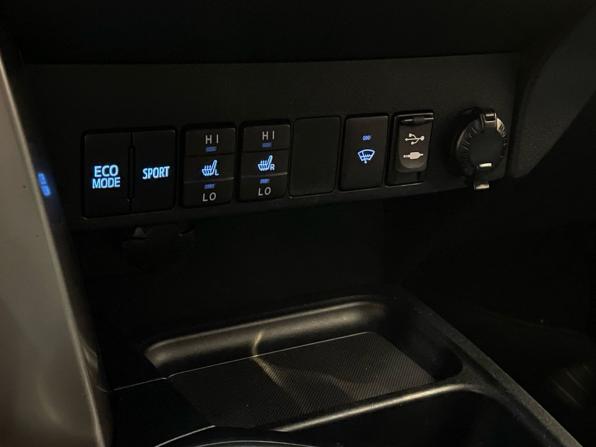 Toyota RAV4 IV (XA40) Рестайлинг с пробегом 2016 года, цена 2 030 000 рублей, 145248 км, внедорожник, Автокод Объявления