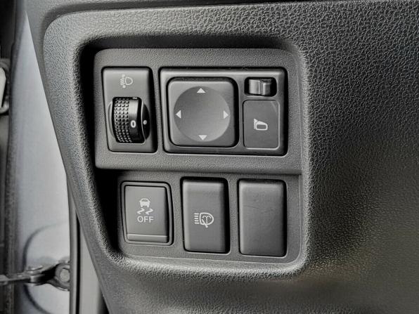 Nissan Juke I с пробегом 2013 года, цена 860 000 рублей, 142772 км, внедорожник, Автокод Объявления