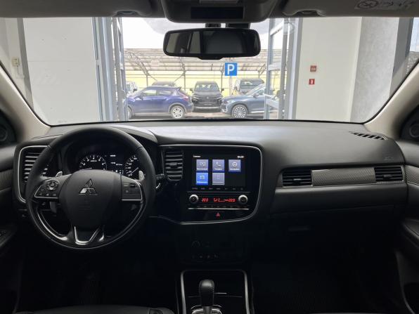 Mitsubishi Outlander III Рестайлинг 3 с пробегом 2020 года, цена 2 888 000 рублей, 65000 км, внедорожник, Автокод Объявления