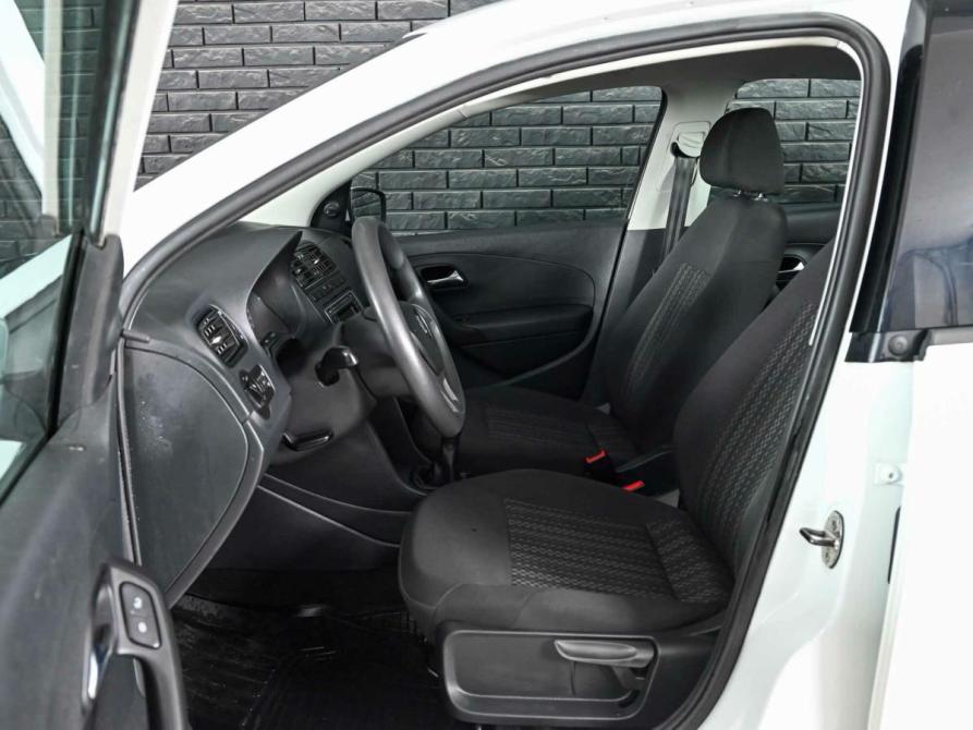 Volkswagen Polo V Рестайлинг Екатеринбург  - изображение 9