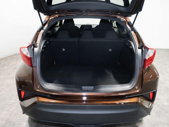Toyota C-HR I с пробегом 2017 года, цена 1 610 000 рублей, 146068 км, внедорожник, Автокод Объявления
