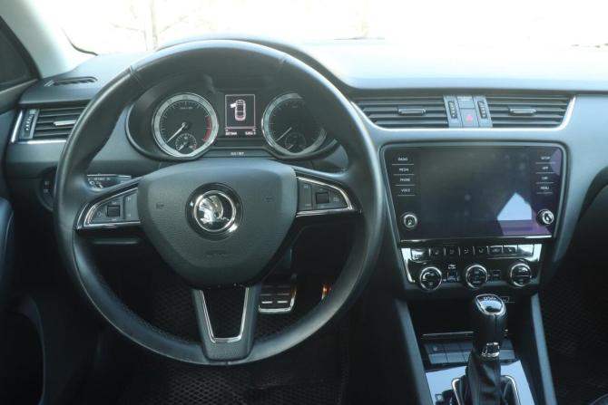 Skoda Octavia III (A7) Рестайлинг с пробегом 2019 года, цена 1 499 000 рублей, 201078 км, лифтбек, Автокод Объявления