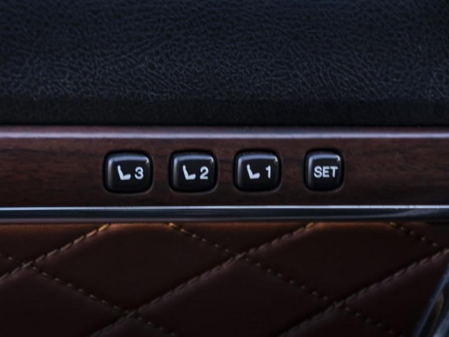 Toyota Land Cruiser 200 Series Рестайлинг 2 Москва  - изображение 18