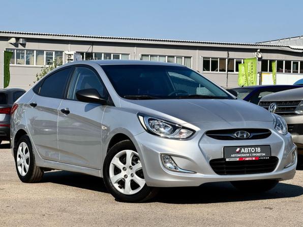 Hyundai Solaris I с пробегом 2014 года, цена 899 000 рублей, 147572 км, седан, Автокод Объявления