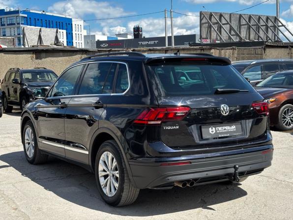 Volkswagen Tiguan II с пробегом 2019 года, цена 1 890 000 рублей, 233000 км, внедорожник, Автокод Объявления