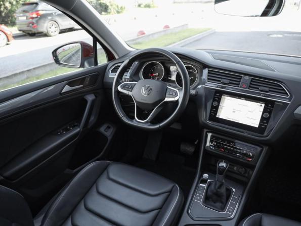 Volkswagen Tiguan II Рестайлинг с пробегом 2021 года, цена 2 599 000 рублей, 87834 км, внедорожник, Автокод Объявления