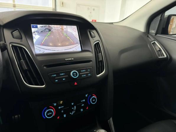 Ford Focus III Рестайлинг с пробегом 2019 года, цена 1 380 000 рублей, 63098 км, хэтчбек, Автокод Объявления