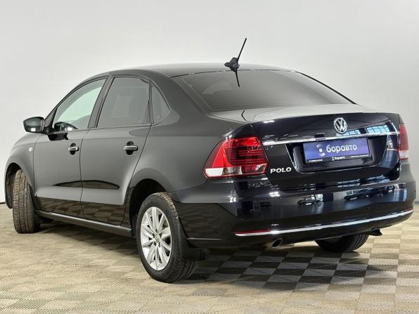 Volkswagen Polo V Рестайлинг с пробегом 2018 года, цена 1 330 000 рублей, 91409 км, седан, Автокод Объявления