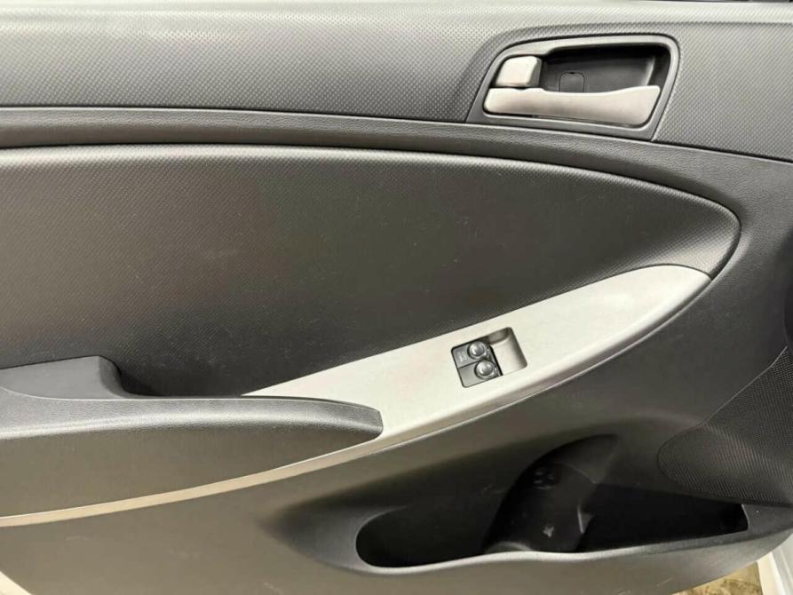 Hyundai Solaris I Рестайлинг Альметьевск  - изображение 6