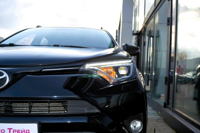 Toyota RAV4 IV (XA40) Рестайлинг с пробегом 2017 года, цена 2 250 000 рублей, 120000 км, внедорожник, Автокод Объявления