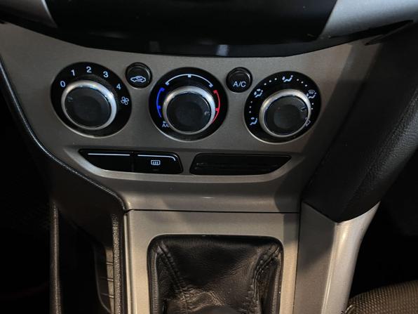 Ford Focus III с пробегом 2011 года, цена 583 000 рублей, 226695 км, хэтчбек, Автокод Объявления