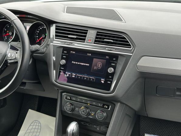 Volkswagen Tiguan II с пробегом 2020 года, цена 2 930 000 рублей, 58322 км, внедорожник, Автокод Объявления