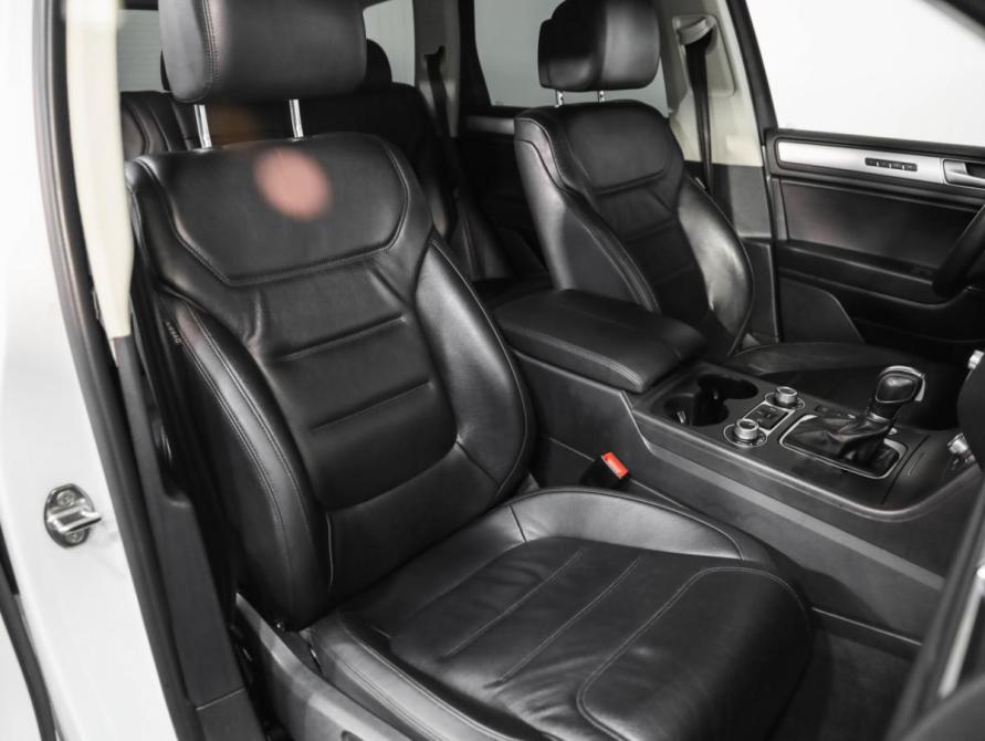 Volkswagen Touareg II Рестайлинг Санкт-Петербург  - изображение 25