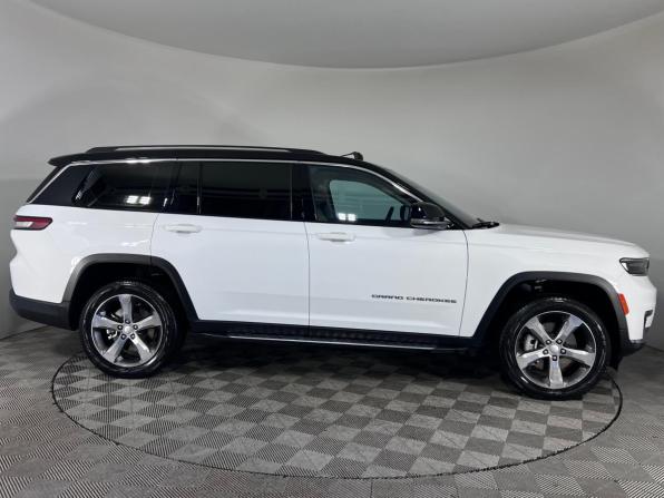 Jeep Grand Cherokee V (WL) с пробегом 2022 года, цена 6 290 000 рублей, 17886 км, внедорожник, Автокод Объявления