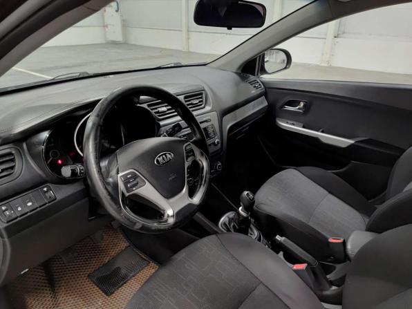 Kia Rio III Рестайлинг с пробегом 2015 года, цена 870 000 рублей, 190477 км, хэтчбек, Автокод Объявления