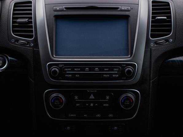 Kia Sorento II Рестайлинг с пробегом 2015 года, цена 1 870 000 рублей, 168313 км, внедорожник, Автокод Объявления