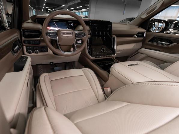 GMC Yukon V Рестайлинг с пробегом 2025 года, цена 15 950 000 рублей, 78 км, внедорожник, Автокод Объявления