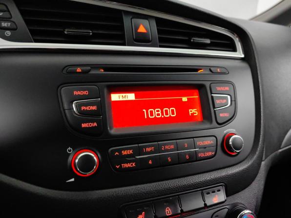 Kia Ceed II Рестайлинг с пробегом 2018 года, цена 1 469 000 рублей, 60155 км, хэтчбек, Автокод Объявления