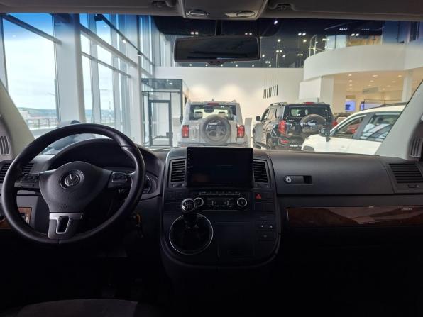 Volkswagen Multivan T5 Рестайлинг с пробегом 2012 года, цена 1 717 000 рублей, 421549 км, минивэн, Автокод Объявления