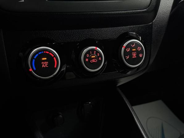 Kia Rio III Рестайлинг с пробегом 2016 года, цена 770 000 рублей, 182298 км, седан, Автокод Объявления