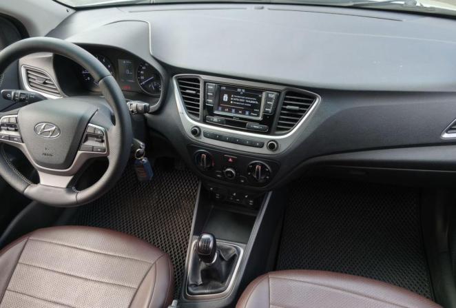 Hyundai Solaris II с пробегом 2018 года, цена 1 200 000 рублей, 118891 км, седан, Автокод Объявления