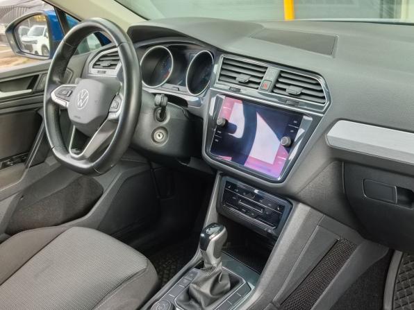 Volkswagen Tiguan II Рестайлинг с пробегом 2021 года, цена 2 740 000 рублей, 67938 км, внедорожник, Автокод Объявления