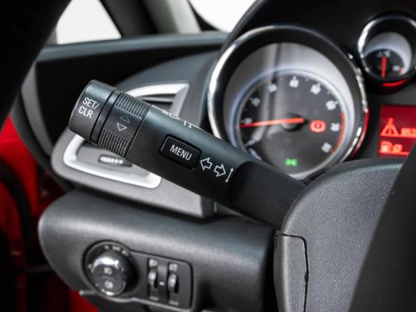 Opel Astra J Рестайлинг с пробегом 2013 года, цена 916 000 рублей, 188533 км, хэтчбек, Автокод Объявления