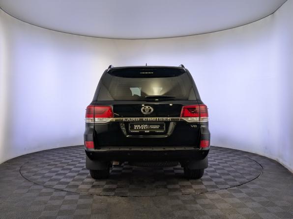 Toyota Land Cruiser 200 Series Рестайлинг 2 с пробегом 2020 года, цена 7 850 000 рублей, 136625 км, внедорожник, Автокод Объявления