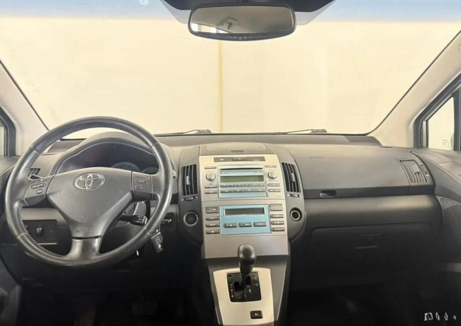 Toyota Corolla Verso I Рестайлинг 2 Челябинск  - изображение 7