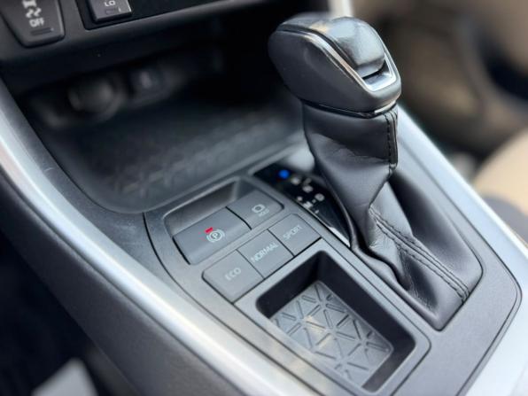 Toyota RAV4 V (XA50) с пробегом 2021 года, цена 2 990 000 рублей, 23411 км, внедорожник, Автокод Объявления