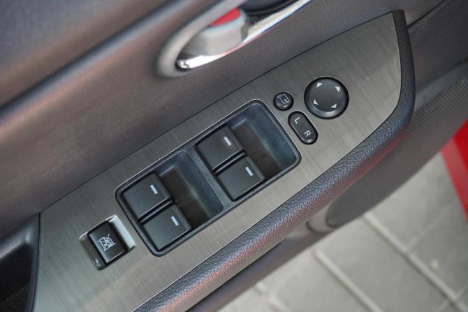 Mazda 6 II (GH) Рестайлинг с пробегом 2012 года, цена 955 000 рублей, 208573 км, седан, Автокод Объявления
