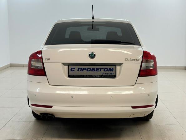 Skoda Octavia II (A5) Рестайлинг с пробегом 2012 года, цена 880 000 рублей, 180578 км, лифтбек, Автокод Объявления