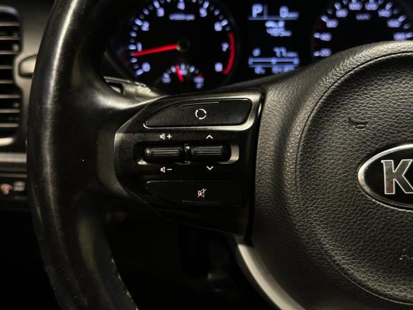 Kia Rio IV с пробегом 2018 года, цена 1 000 000 рублей, 154106 км, хэтчбек, Автокод Объявления