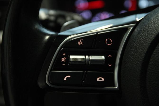 Kia Optima IV Рестайлинг с пробегом 2018 года, цена 2 499 000 рублей, 120000 км, седан, Автокод Объявления
