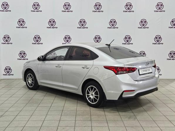 Hyundai Solaris II с пробегом 2017 года, цена 1 095 000 рублей, 178508 км, седан, Автокод Объявления
