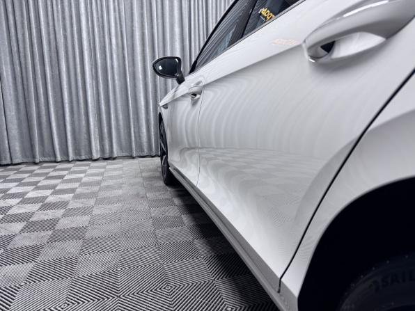 Volkswagen Lamando II с пробегом 2022 года, цена 2 850 000 рублей, 51744 км, лифтбек, Автокод Объявления