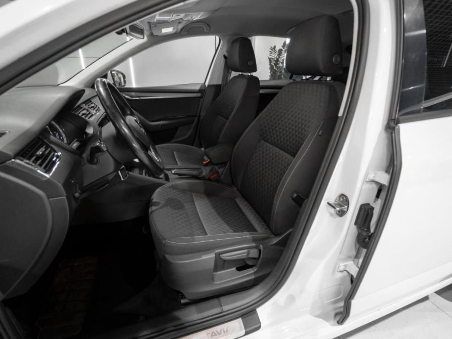 Skoda Octavia III (A7) Рестайлинг Москва  - изображение 9