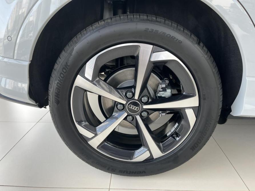 Audi Q3 II (F3) Санкт-Петербург  - изображение 23
