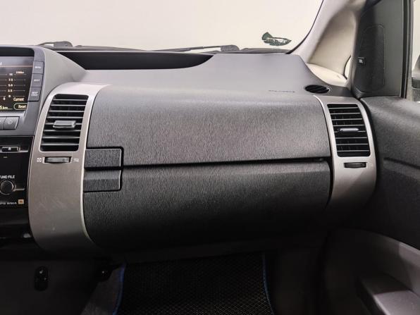 Toyota Prius II Рестайлинг (XW20) с пробегом 2008 года, цена 790 000 рублей, 372679 км, лифтбек, Автокод Объявления