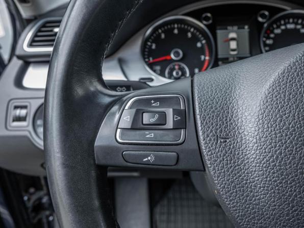 Volkswagen Passat B7 с пробегом 2011 года, цена 965 000 рублей, 288739 км, седан, Автокод Объявления