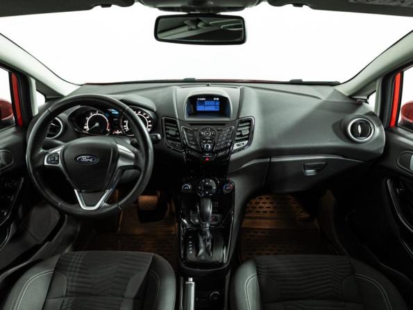 Ford Fiesta Mk6 Рестайлинг с пробегом 2015 года, цена 909 700 рублей, 144578 км, хэтчбек, Автокод Объявления