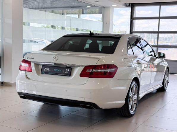 Mercedes-Benz E-Класс IV (W212 S212 C207) с пробегом 2011 года, цена 1 397 000 рублей, 255452 км, седан, Автокод Объявления