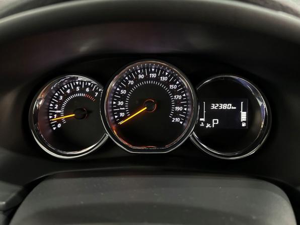 Renault Logan II Рестайлинг с пробегом 2021 года, цена 1 270 000 рублей, 32379 км, седан, Автокод Объявления