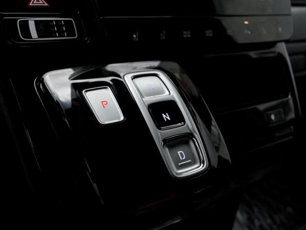 Hyundai Staria I с пробегом 2022 года, цена 4 060 000 рублей, 80330 км, минивэн, Автокод Объявления