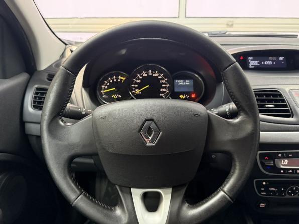 Renault Fluence I с пробегом 2012 года, цена 780 000 рублей, 216446 км, седан, Автокод Объявления
