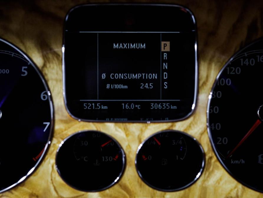 Bentley Continental Flying Spur Москва  - изображение 11